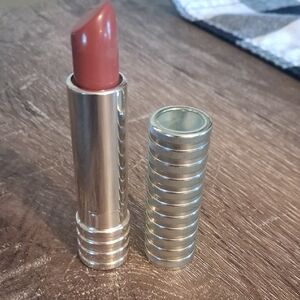 Creamy Blushing Nude Lipstick By Clinique